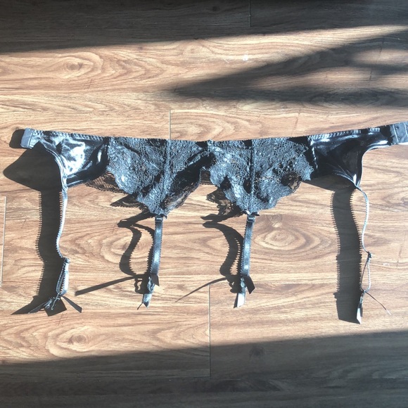 Y2K VS Victoria’s Secret Black Lace Garter Belt Adjustable Size Large L 1089 - Picture 11 of 12